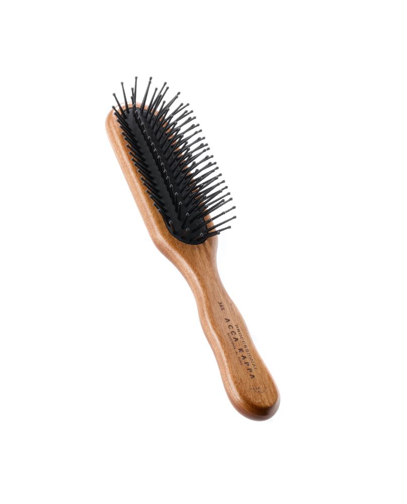 Brosse pneumatique avec broches résistantes à la chaleur